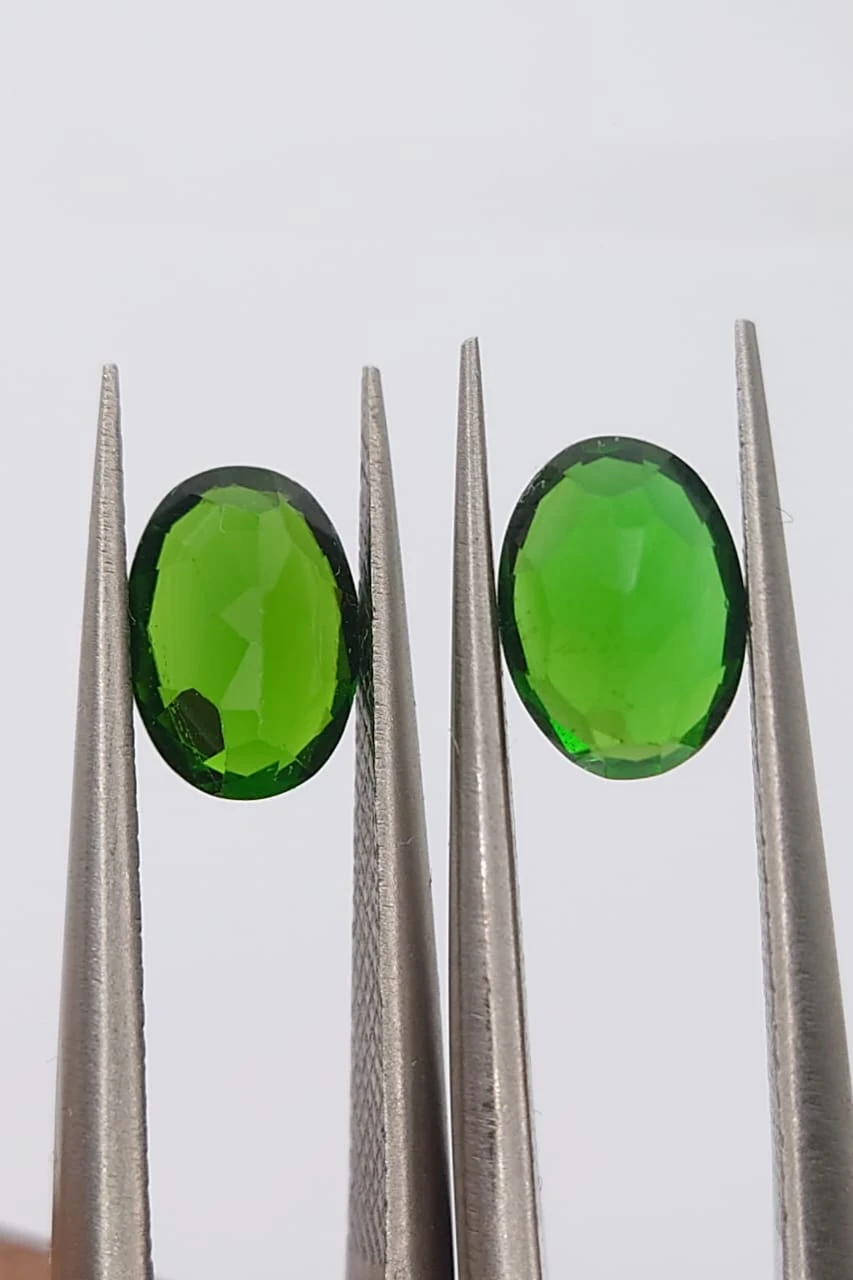 1.8ct Natural Green Chrome Diopside Oval cut Loose Gemstone From Pakistan — view 3